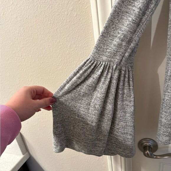 Banana Republic Luxespun Bell Sleeve Top - Picture 2 of 4